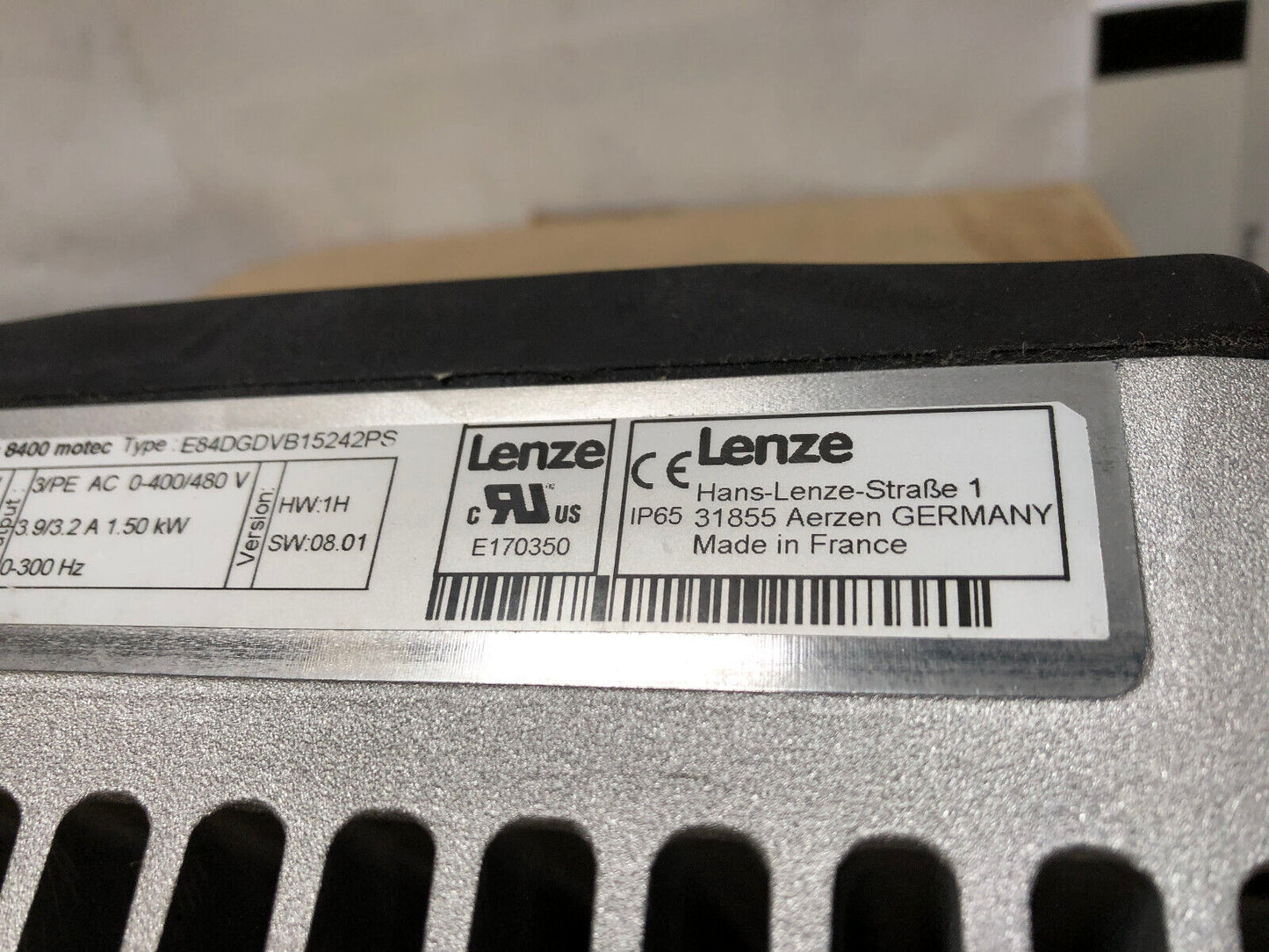 New Lenze E84dgdvb1524ps Inverter Drive Unit. 1.5Kw 3/Pe Ac 400/480V,3.8/3.1A,Ac