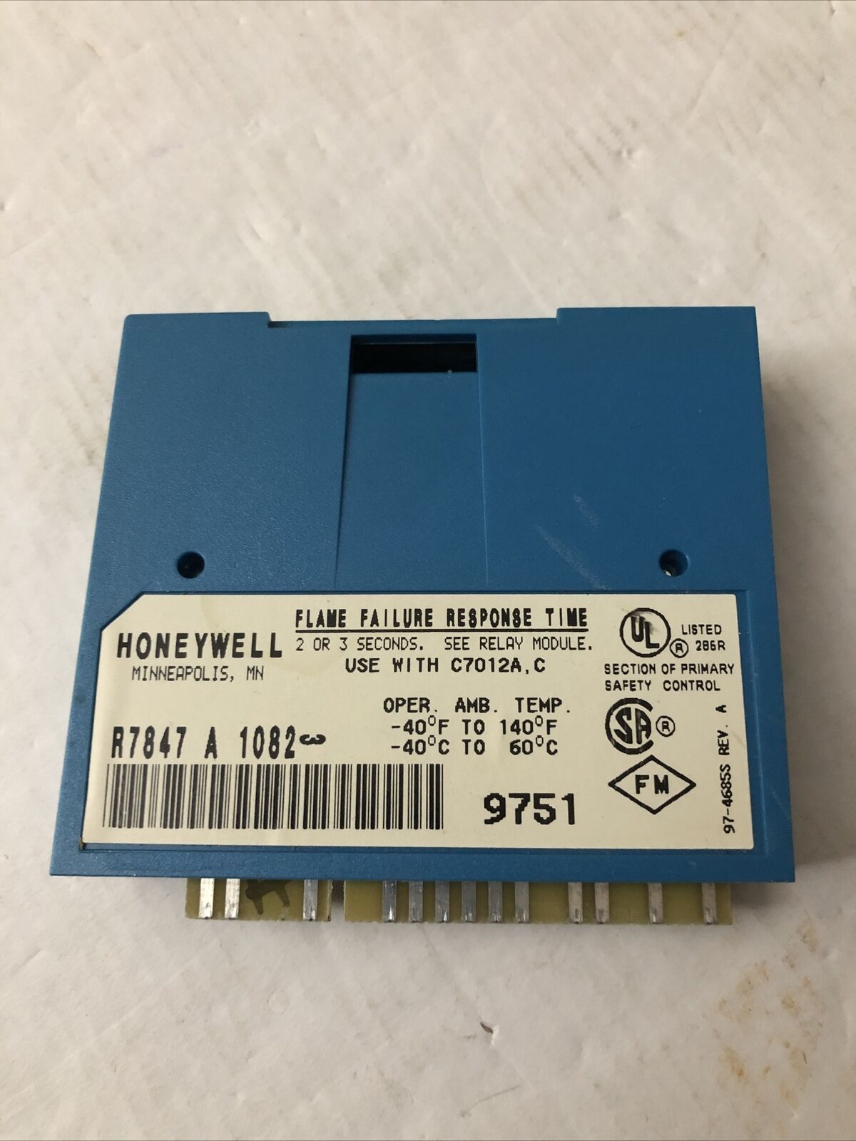 Honeywell R7847 A 1082 Rectification Flame Amplifier,R7847a1082,Cw
