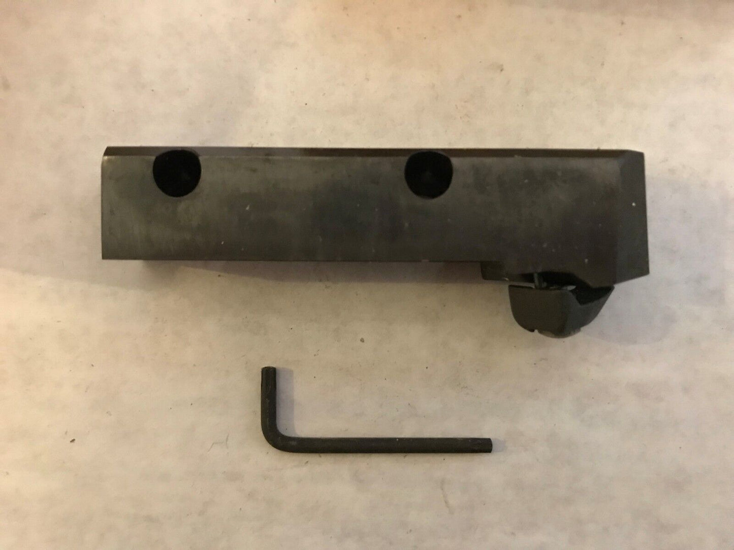 Lot 2 New Sandvik 435-100151L47 Lathe Tool Holder, Room5