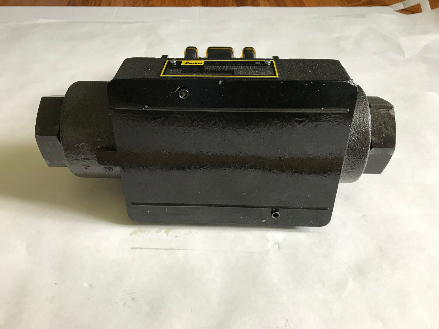 Parker D1vhw004cnyg456,D61vw004c4nyg456 Hydraulic Solenoid Valve,1801300,120V,Tf