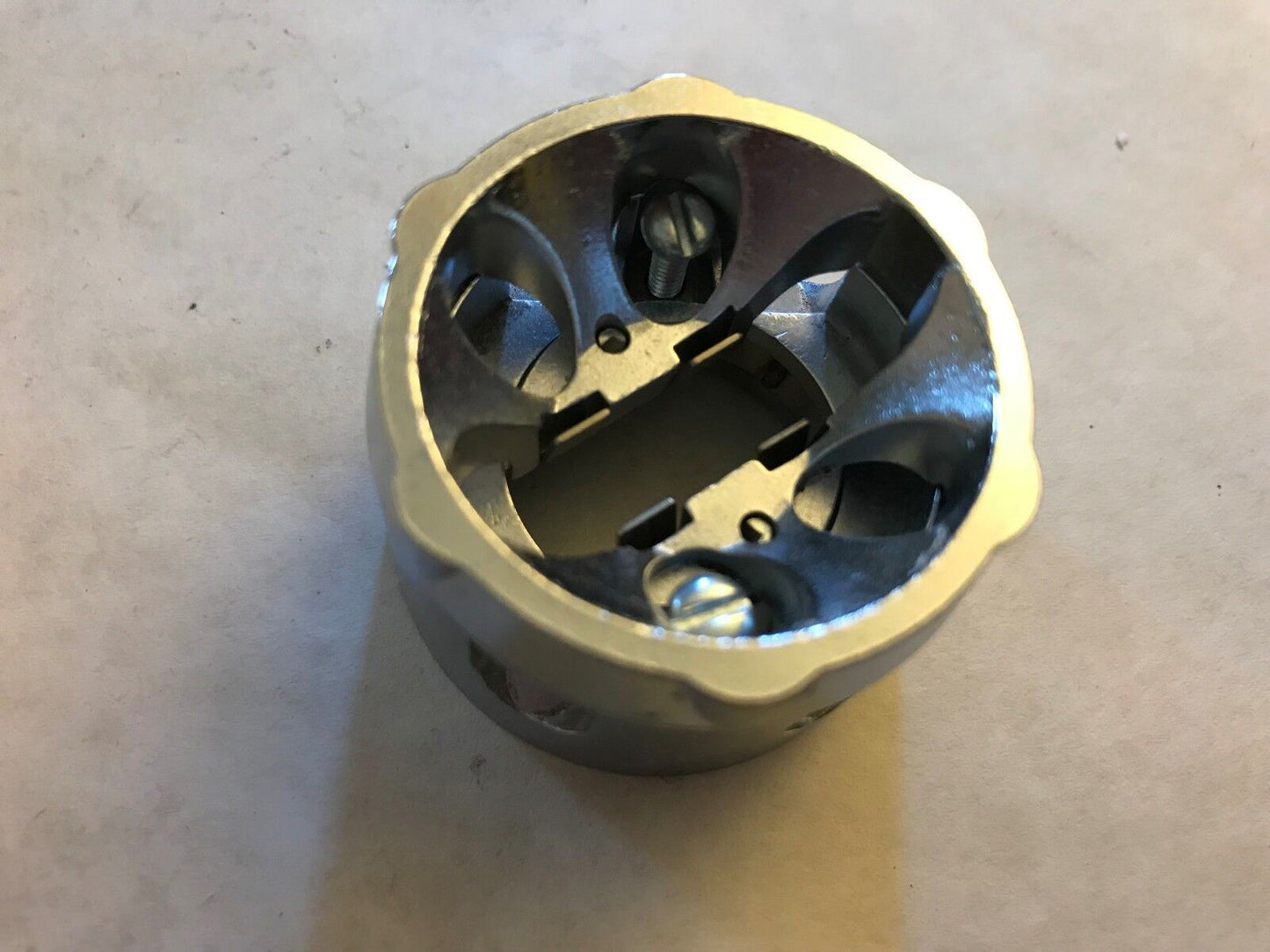 New Cutler-Hammer 10250Ta11 Padlock Attach. Selector Switch, Room5