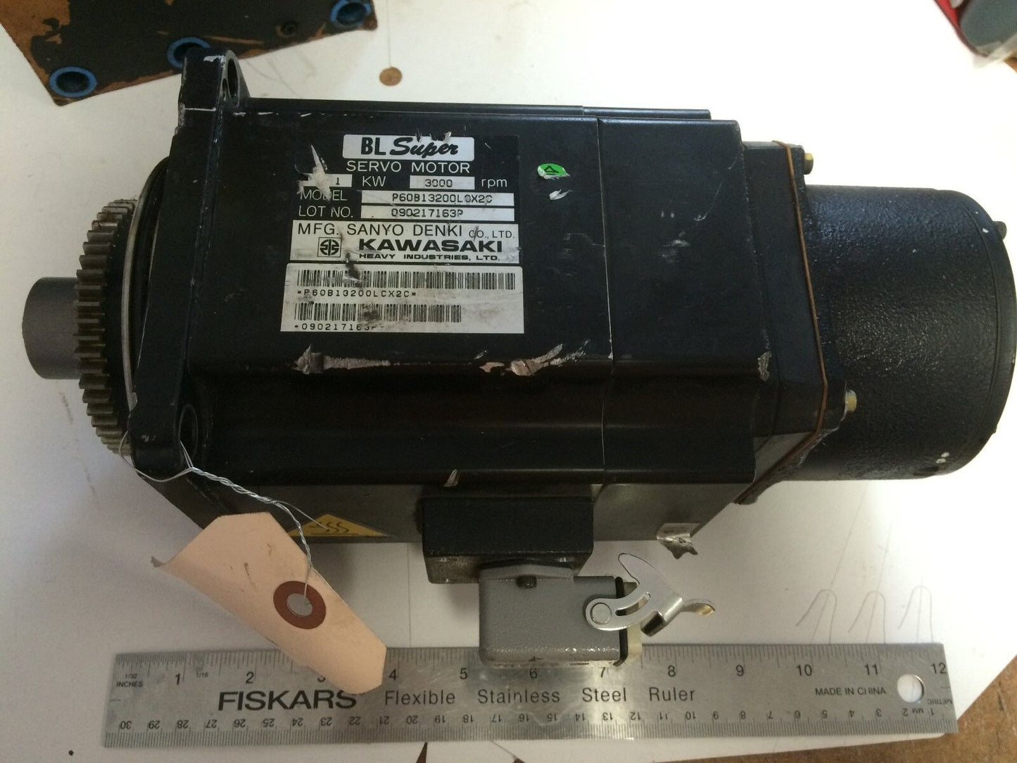 Kawasaki P60b13200l0x20 Bl Super Servo Motor,P60b13200l0x2c Sanyo Denki,Dj