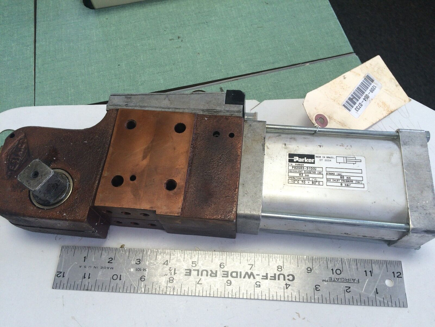 New Destaco 82G6n-631C905-008180A Clamp,Parker P82g63-3100U,  85Mm Stroke,Ad