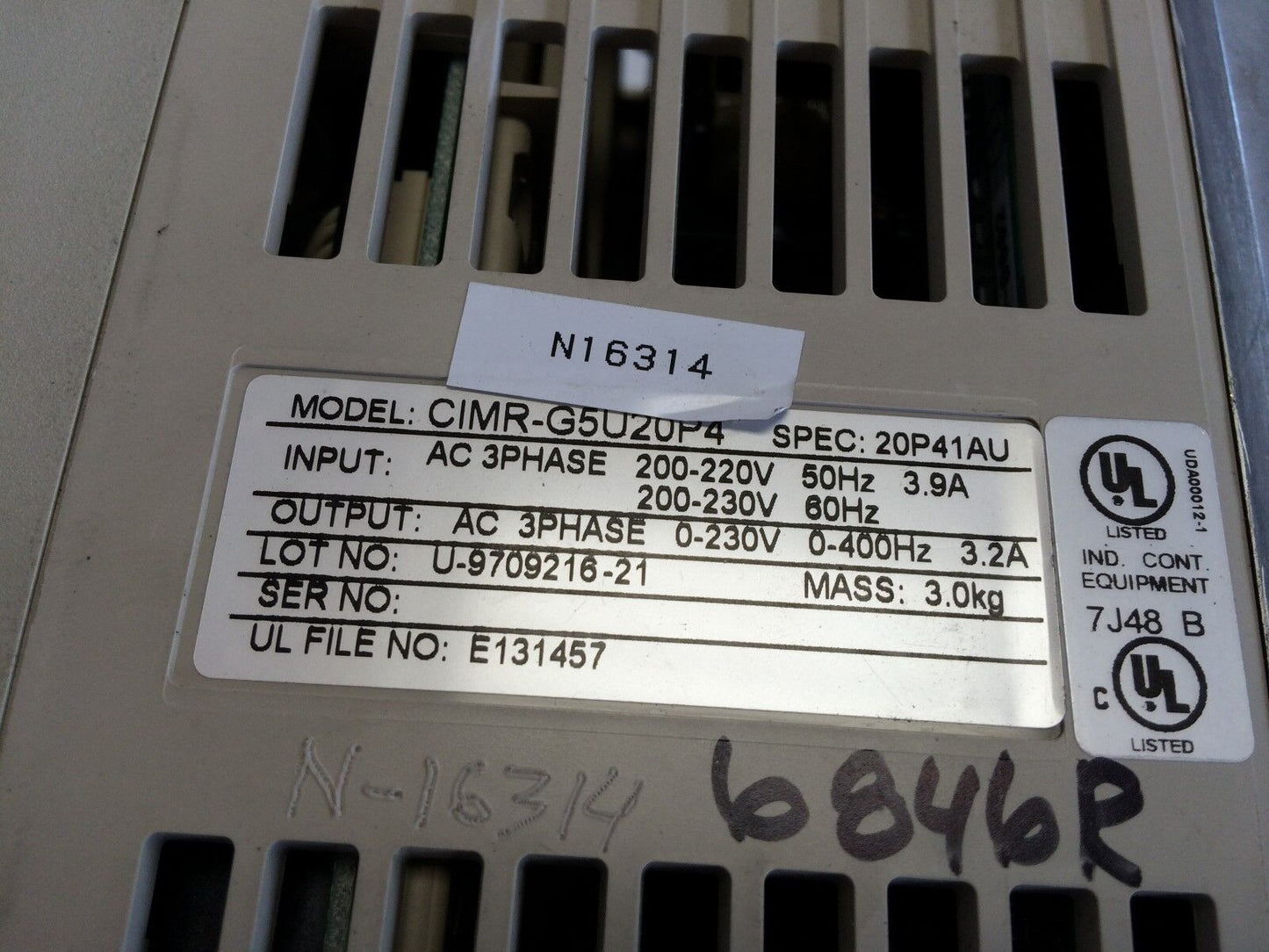Yaskawa Cimr-G5u20p4 Ac Drive,3 Ph 200-230 Vac,3.9 Amp,G5u-43P7,Yplt31001-1G,Aa
