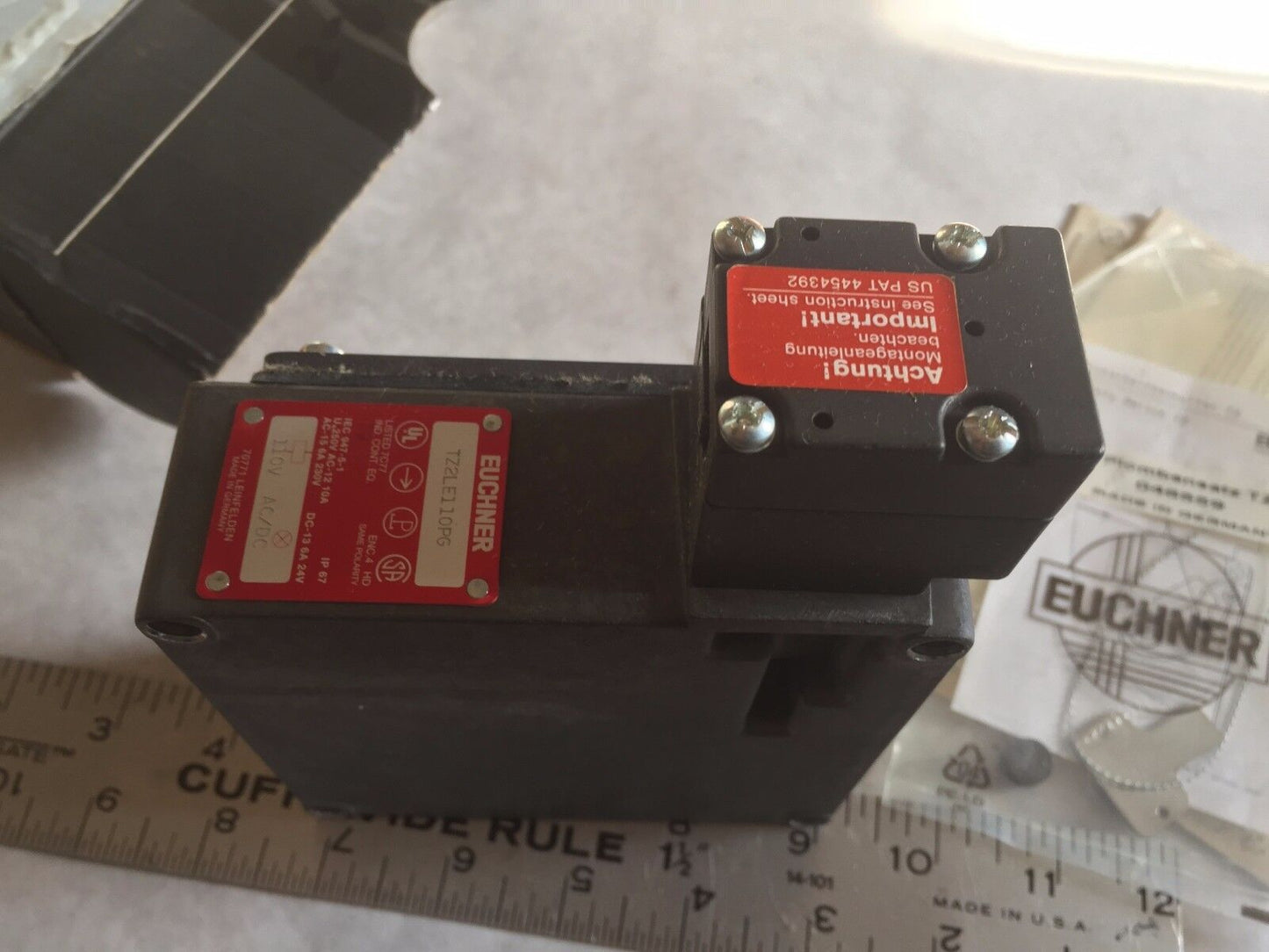 New Euchner Tz2le110pg Safety Switch Nib Sensor Bia 954012 Bg-Prufzert ,Am
