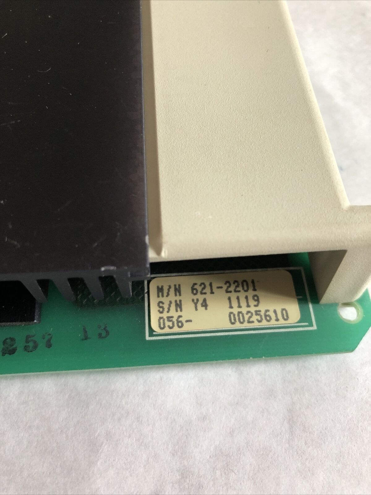 Honeywell 621-2201,056 - 0025610,621 Output Module Isolated 230Vac 6Pt,Dg,Er