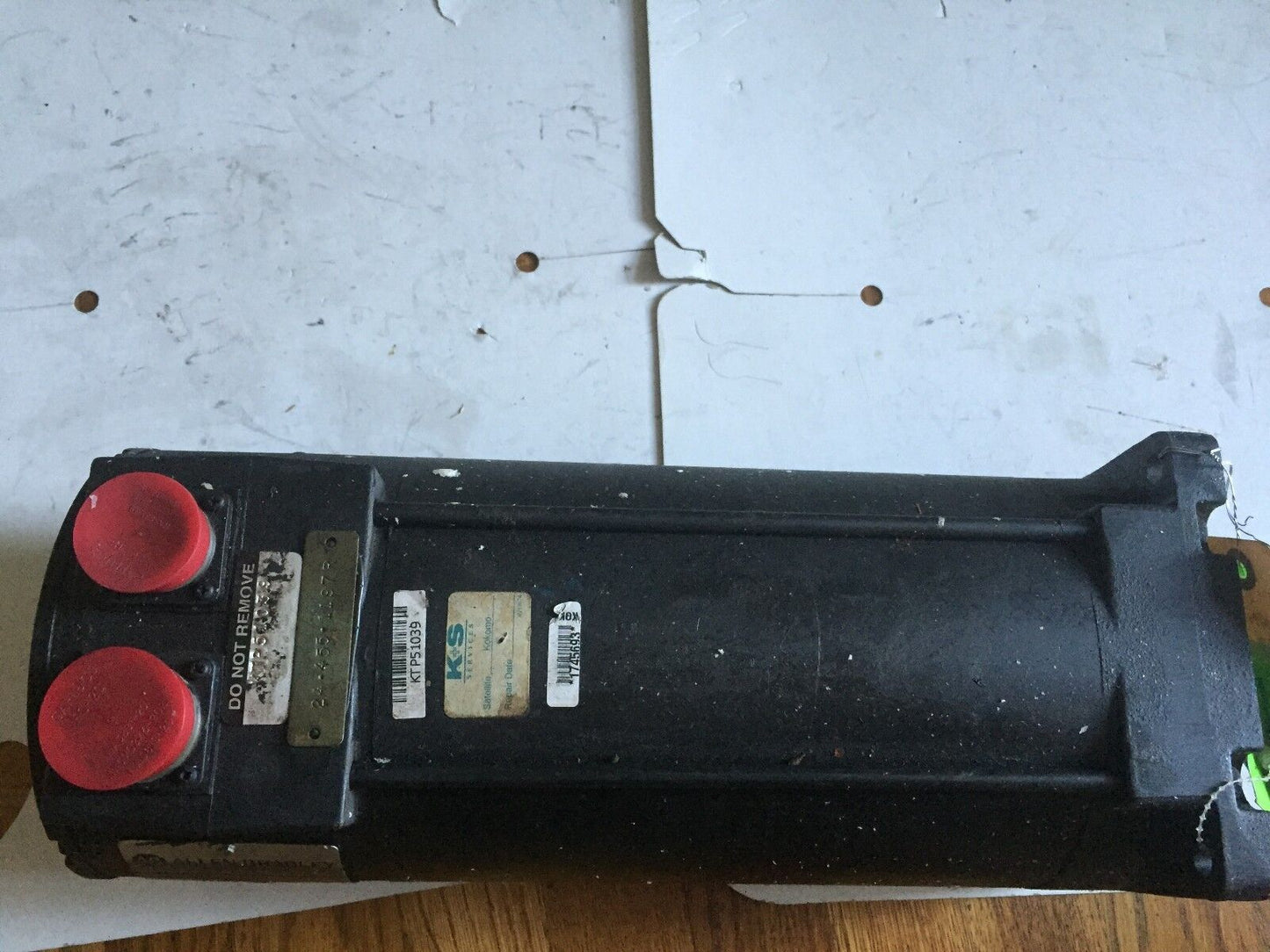 Allen Bradley 1326Ab-B2t-11,22249,1326Ab-B27-11 Ac Servo Motor,1326Ab-B23-11,Ex