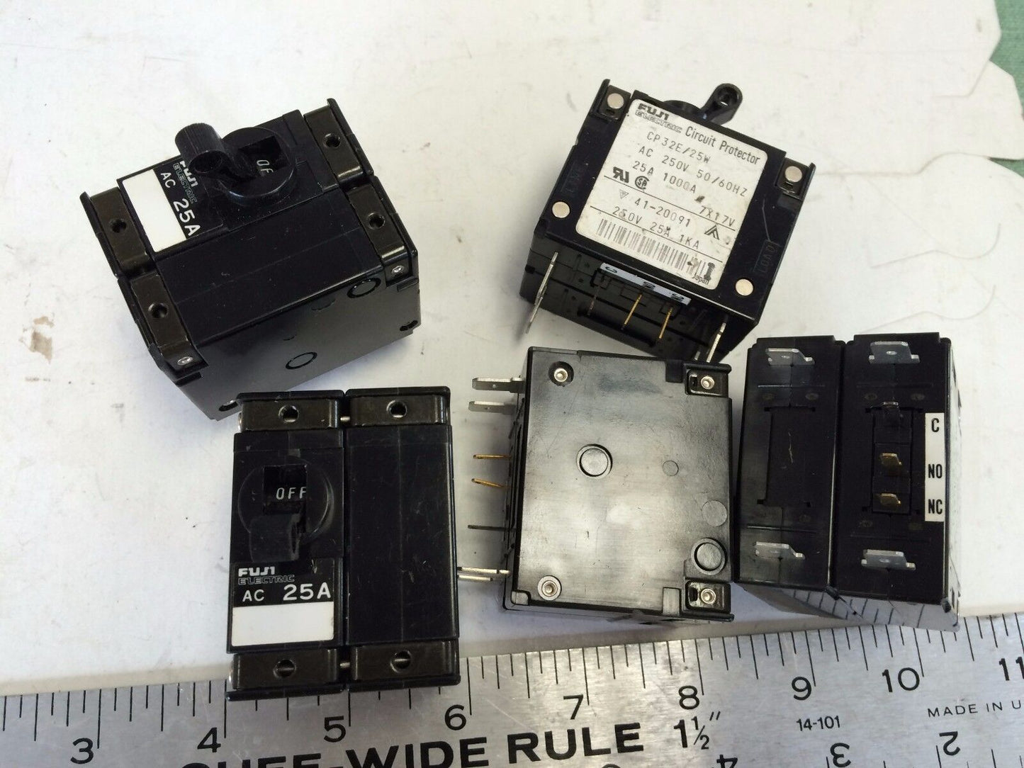 New Fuji Cp32e/25W Electric Circuit Breaker 25Amp 2Pole,Cx
