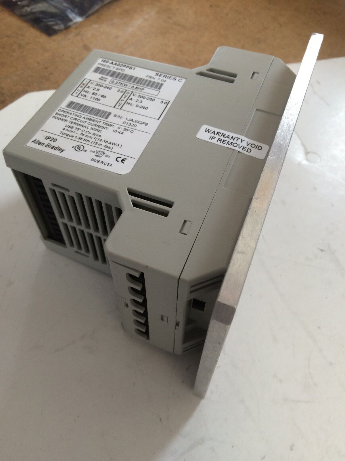 Allen Bradley Input 240V Output 2.3A Motor Rtg:.37Kw/.5Hp 160-Aa02pps1,Se