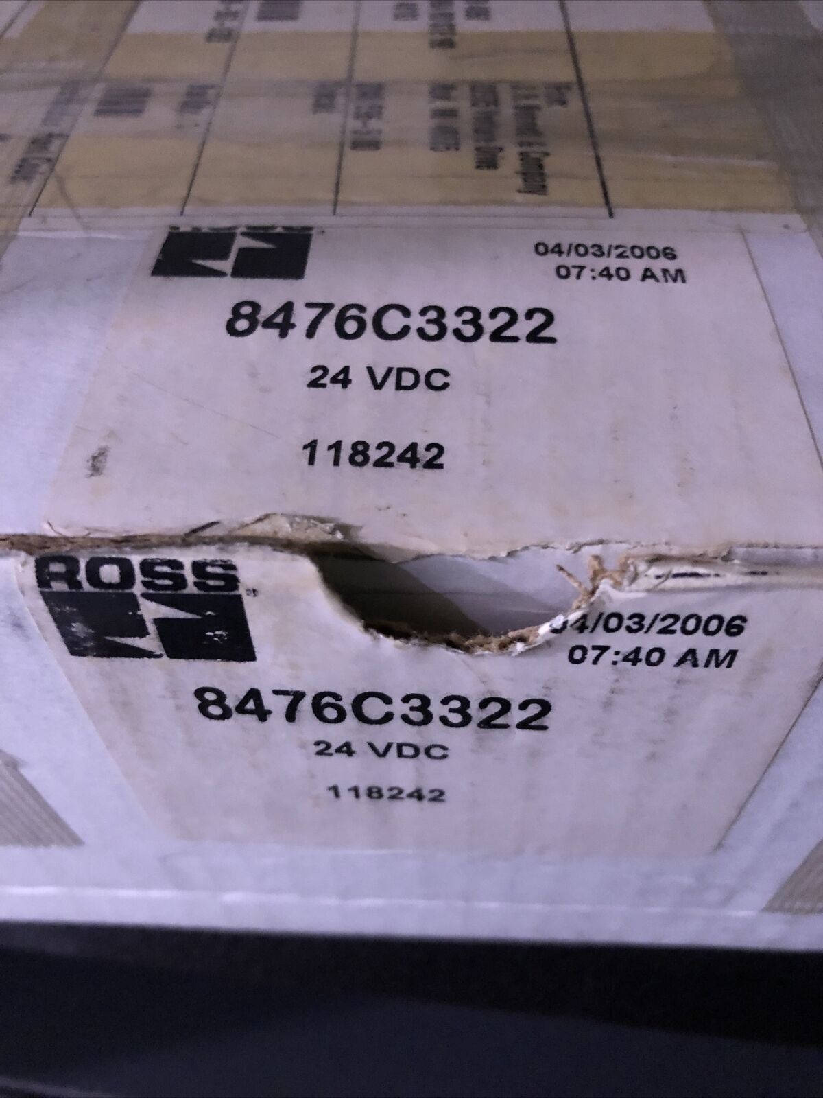 New Ross Controls 8476C3322,Bar 2-10 24Vdc Pneumatic Solenoid Manifold Valve ,By