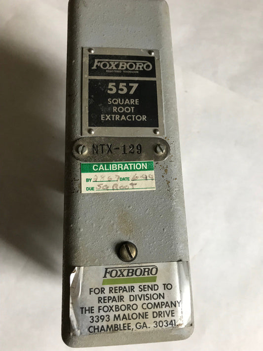 Foxboro 557 Square Root Extractor Input 3-15 Psi,585-21Ft-1A,Sb