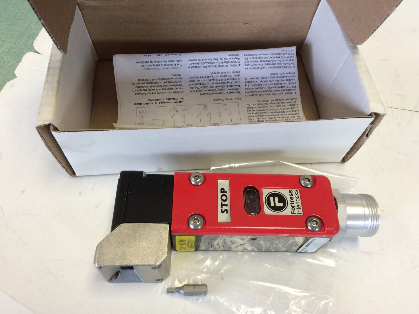 New Fortress Sbsstop110x001 Interlock Safety Switch,Cu