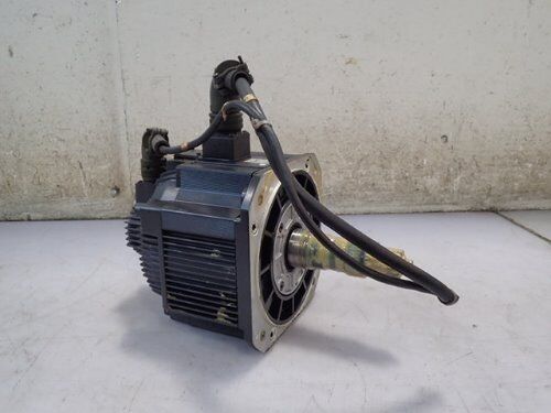 Yaskawa Electric Sgmd-40Awa0yr12 Ac Servo Motor 4000W 2000Rpm 22.8A,Bs