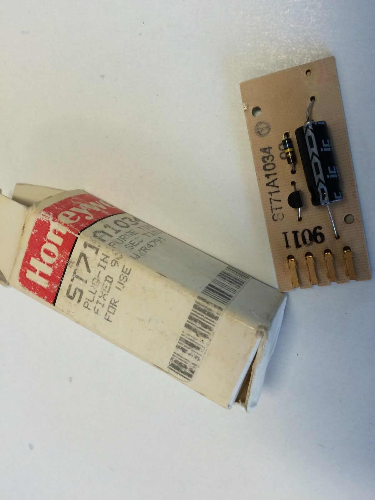 New Honeywell Burner Control  St71a 1034 Plug-In Purge Timers Fixed 90 S,Te