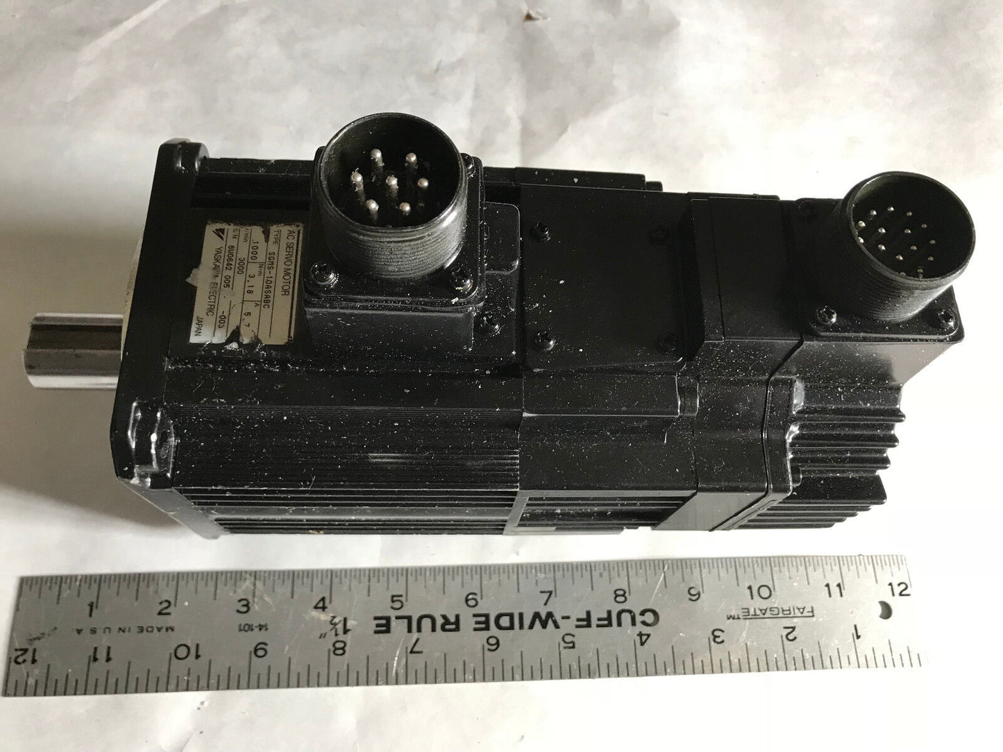 Yaskawa Sgms-10Asabc Ac Servo Motor 1000W 3000Rpm,Eq