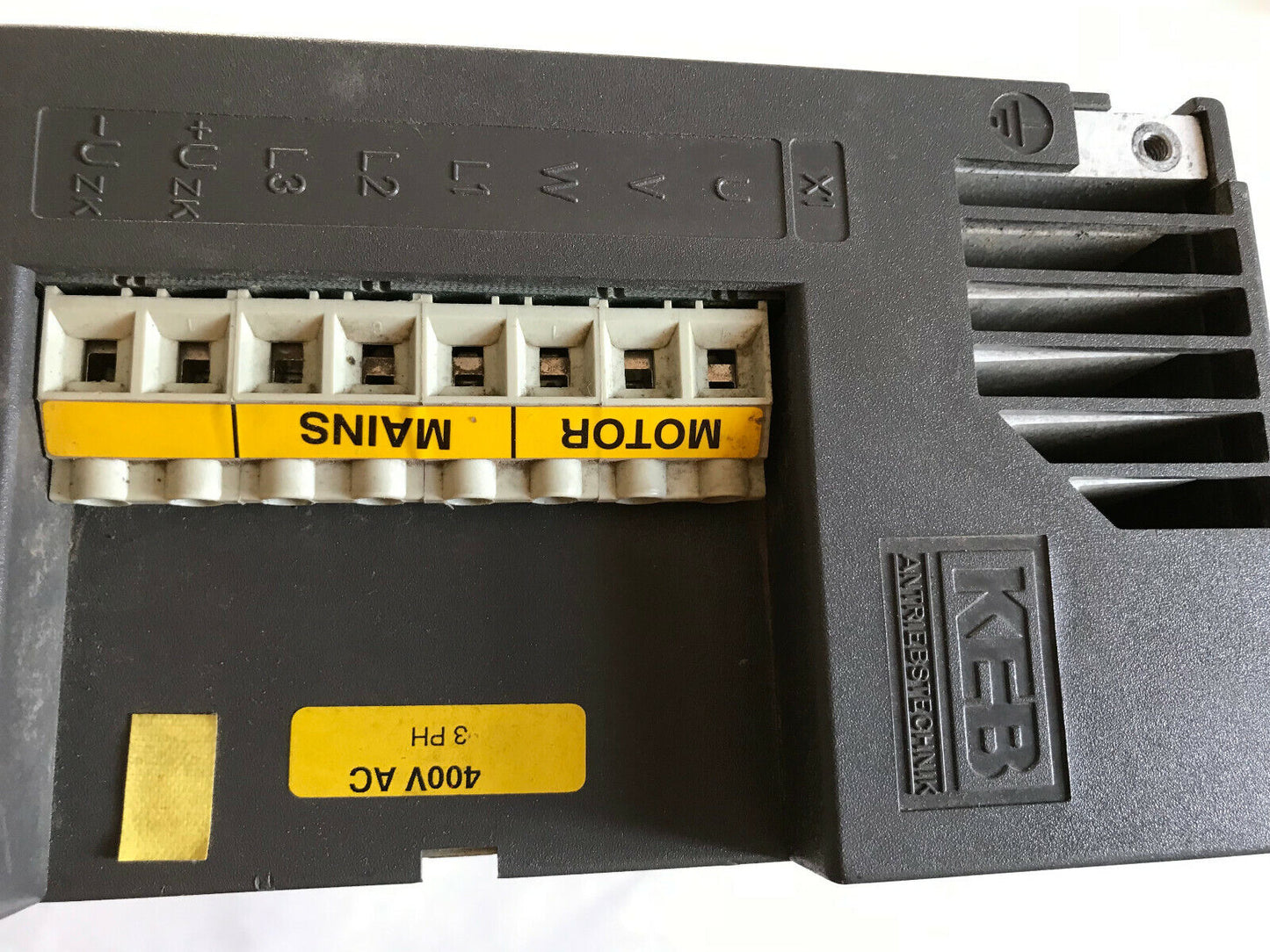 Keb 11.F0.R11-4A09, 4-008-39-0423 V2.0 Combivert Inverter, Power 5.2 Kva,Sm