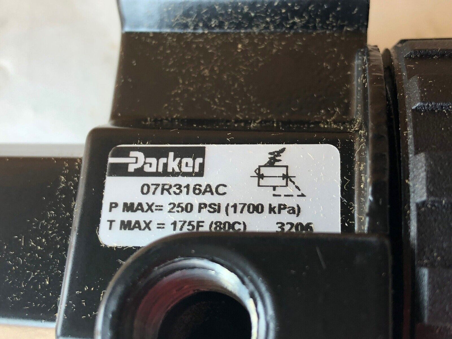 New 1/2” Parker  07R316ac Pressure Regulator,Ag