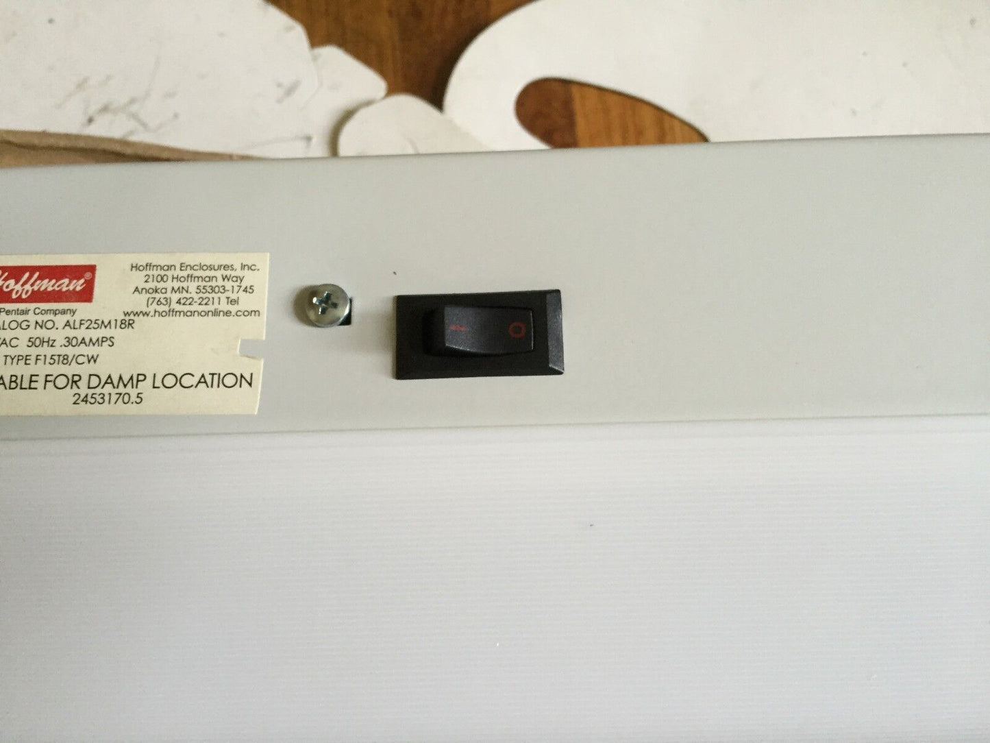 New Lot 2 Hoffman Alf25m18r,230V .30Amps,F15t8/Cw Suitable For Dampt Location,Dl