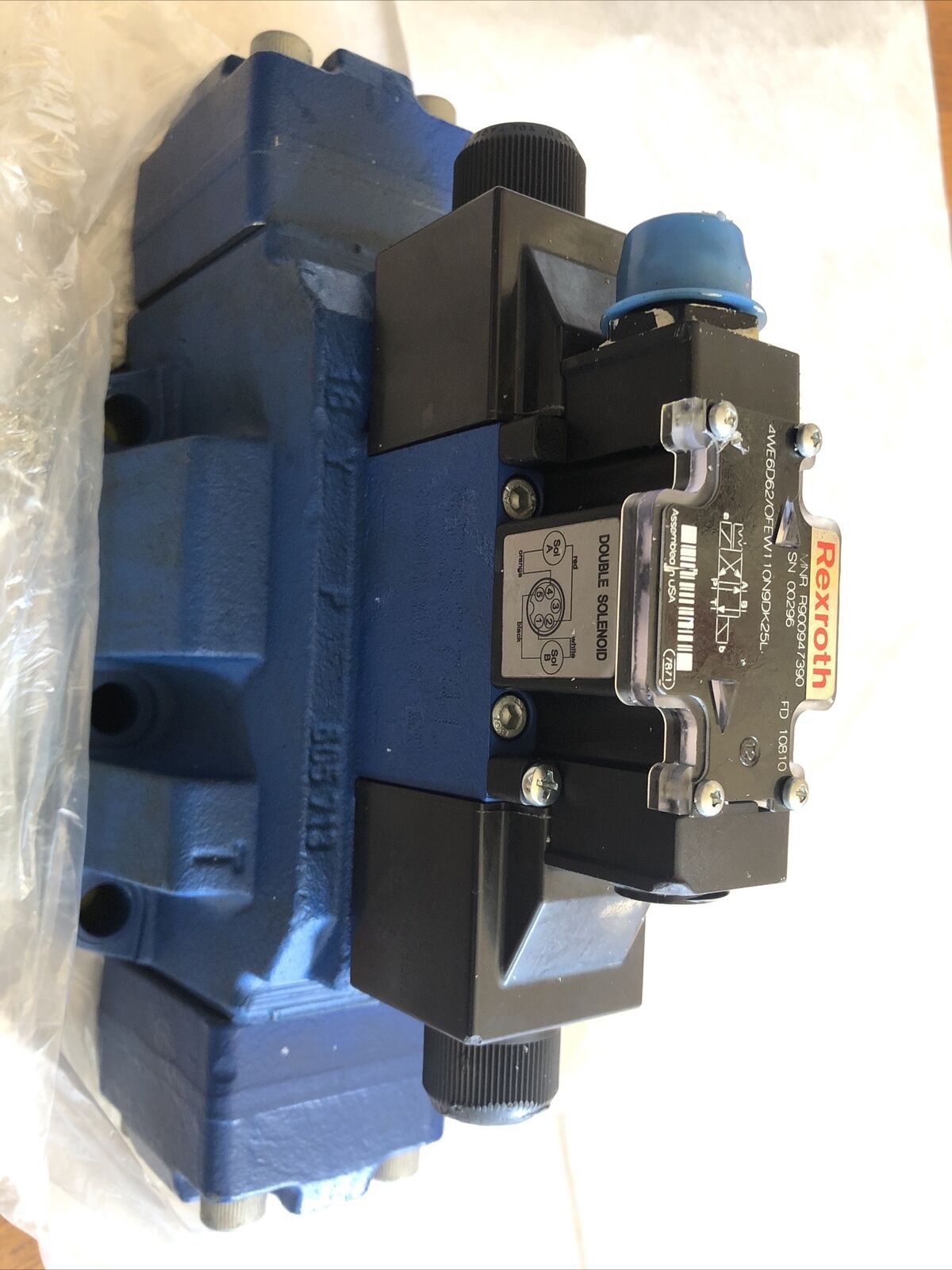 New Rexroth R900947390 Hydraulic Valve,4We6d62/Ofew110n9dk25l,R978912400,Ba