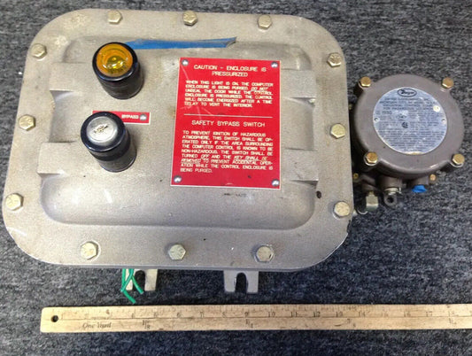 Adaloet Xjf 060806N4 Hazardous Pressure Switch,1950-0-2F  Dwyer 1950,Aa