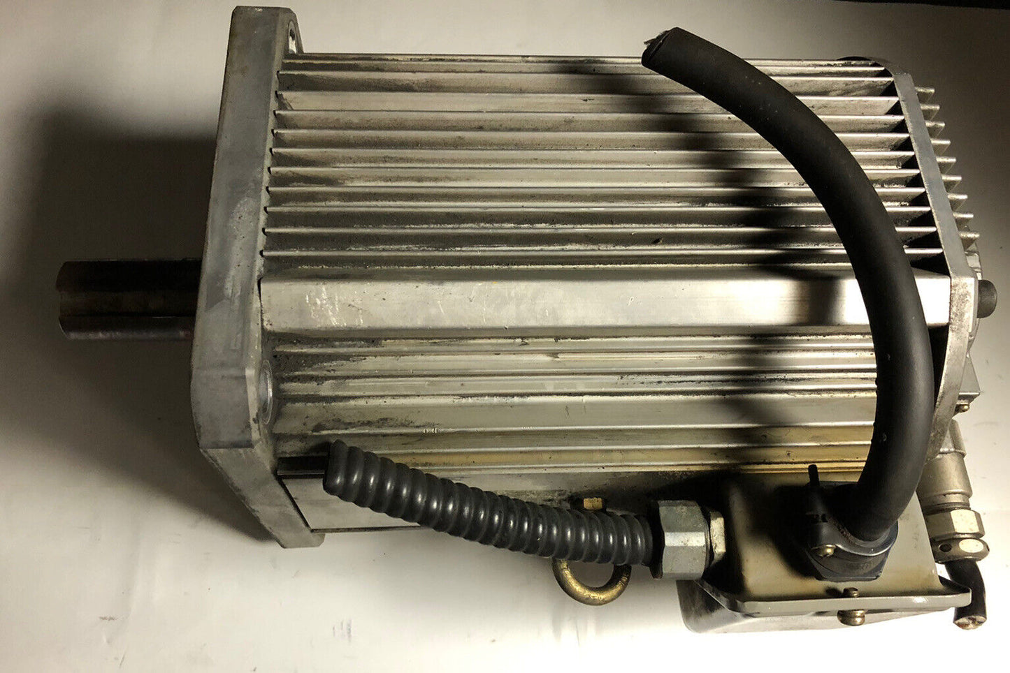 Omron R88m-M1k112 Ac Servo Motor, 1200 Rpm,1100 Watts, R88m-M1k1 12 Motor ,Ex