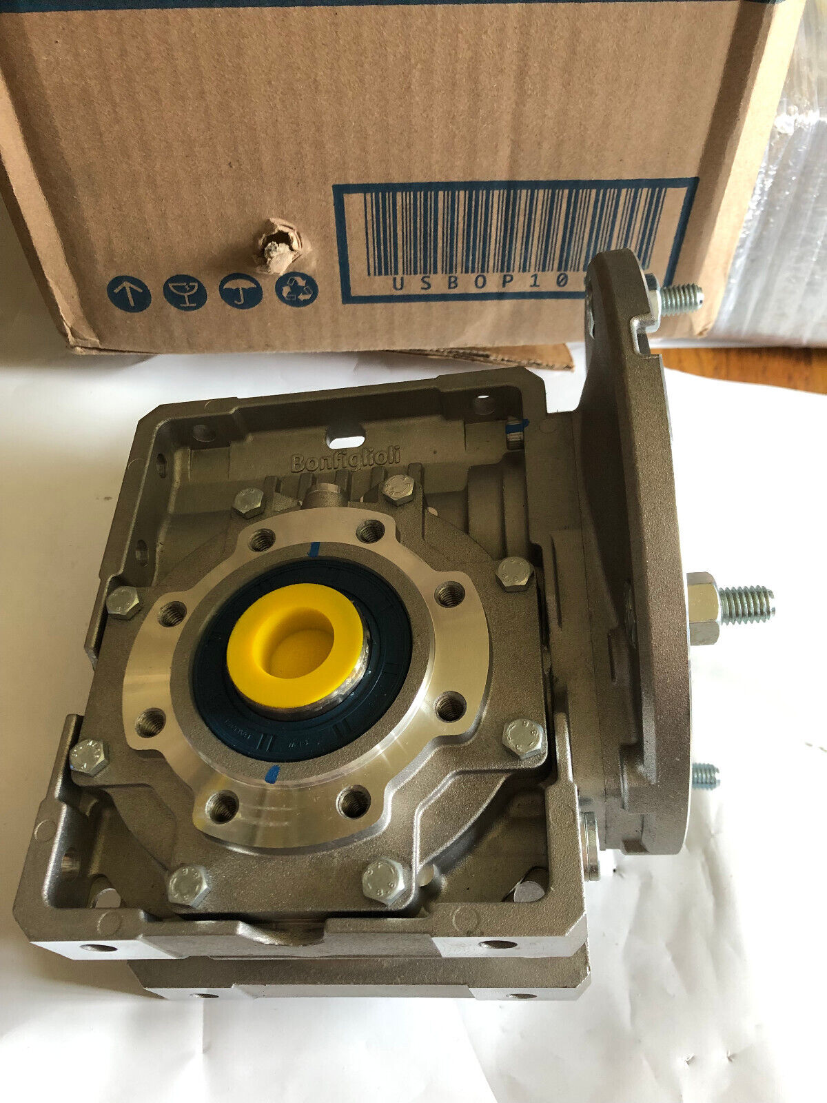 New Bonfiglioli W63u70p90b5b3 Gear Box,W 63 U 7 P90 B5 B3,Cod.2G20010351,Ay