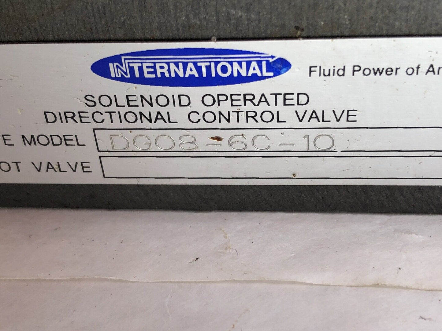 New International  Dg03-6C-115Vac-81-Dn Solenoid Dg08-6C-10,Control Valve,Hj