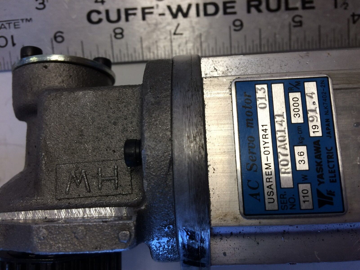 Yaskawa Usarem-Oiyr4i,Yaskawa Usarem-01Yr41 Ac Servo Motor,110 W,Rpm 3000,Bg
