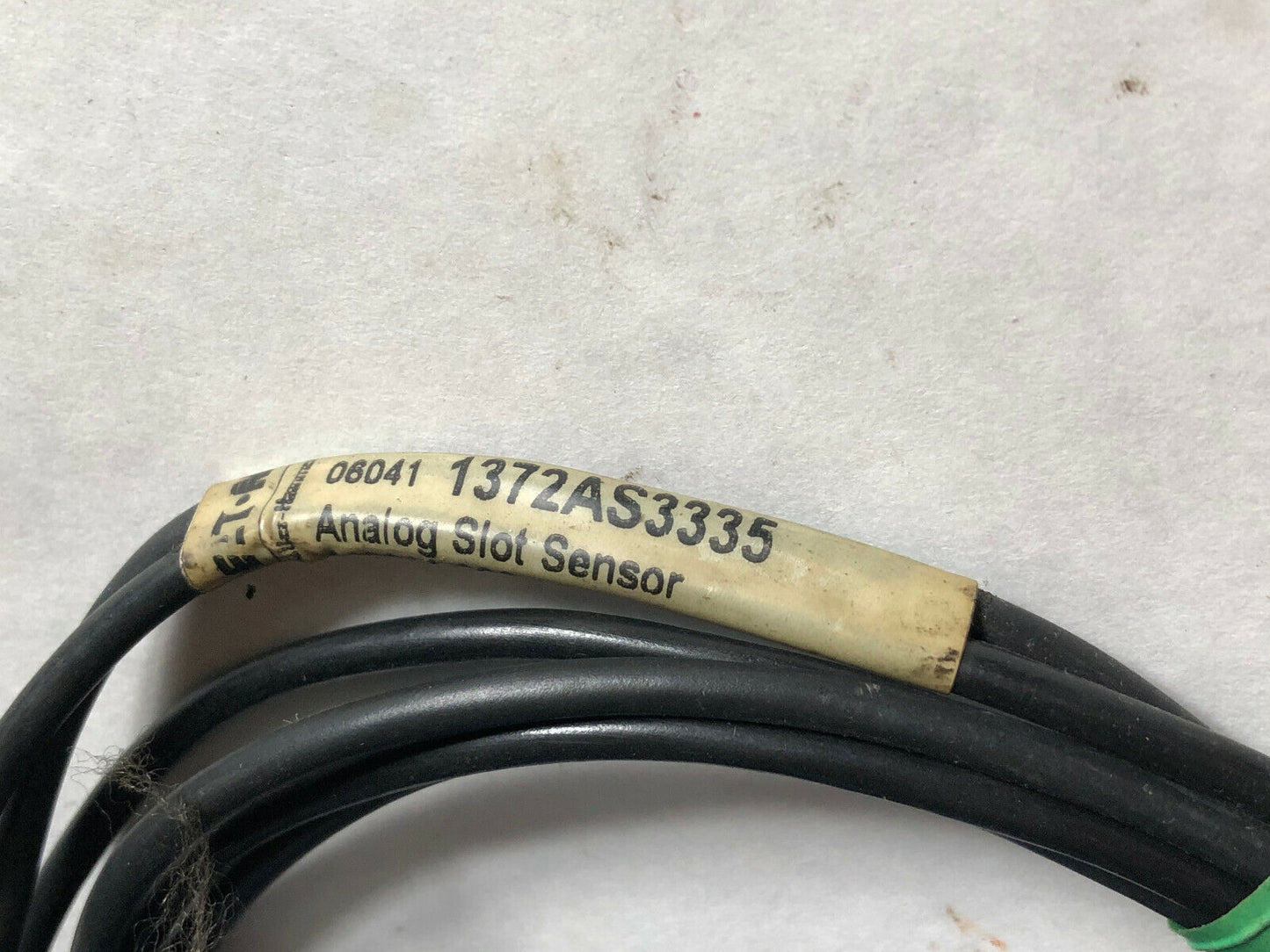 Cutler-Hammer 1372As3335 Eaton Photoelectric Analog Slot Sensor,Si