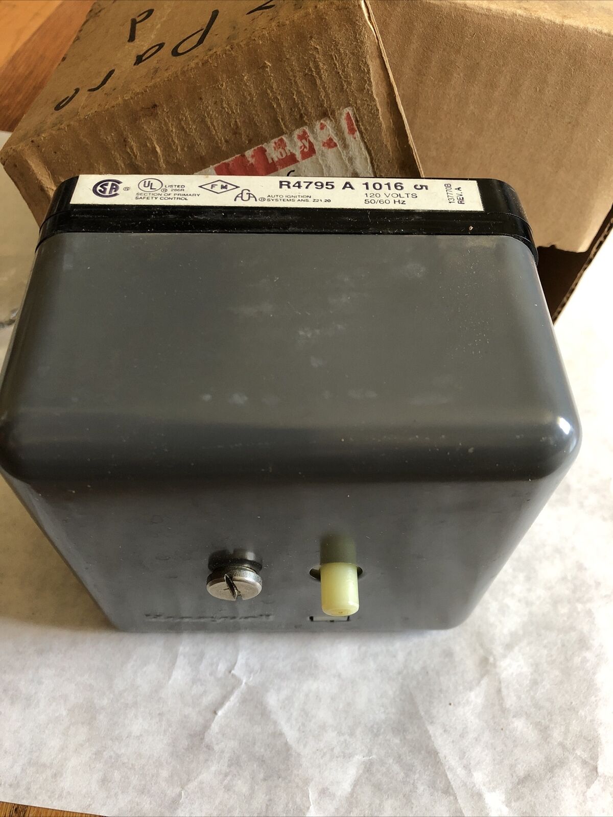 New Honeywell R4795a 1016,R4795a1016,Fsg Programming Relay,Sd