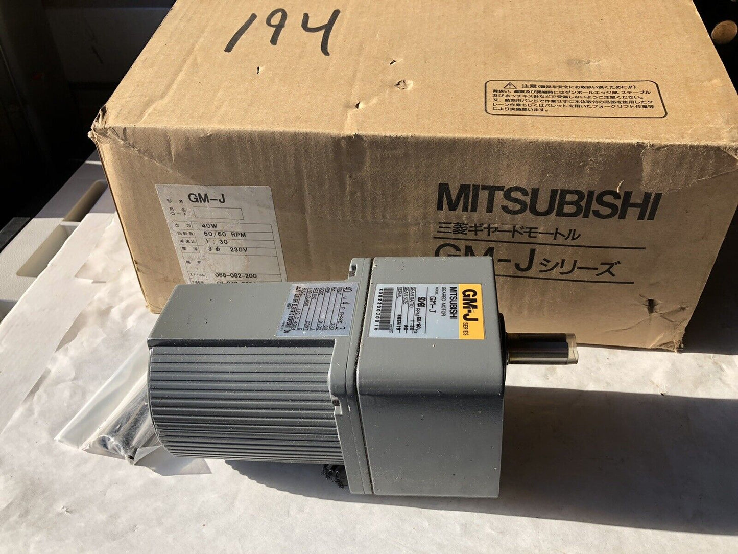 New Mitsubishi Gm-J 1:30 Gear Motor 45Rpm 50/60Hz 1:40Ratio 40W 4P 3Phase,An