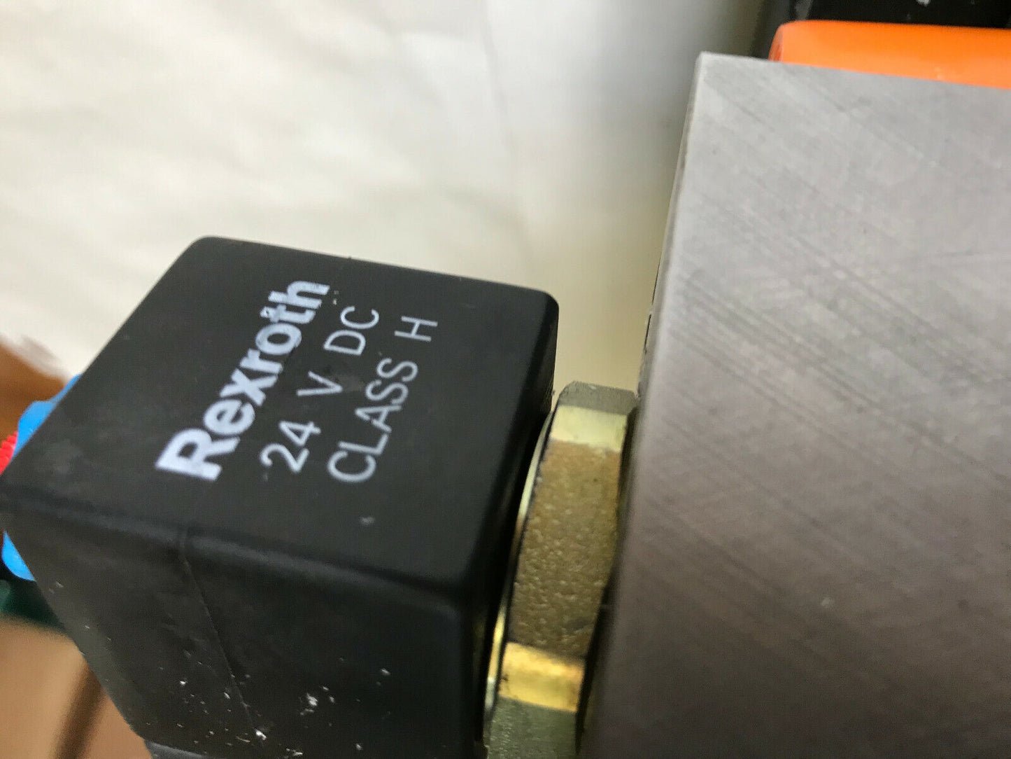 Rexroth R901311968,Ma111641001a,C8406,R901311754 Hydraulic Valve Abm10pn-3,24,Sf