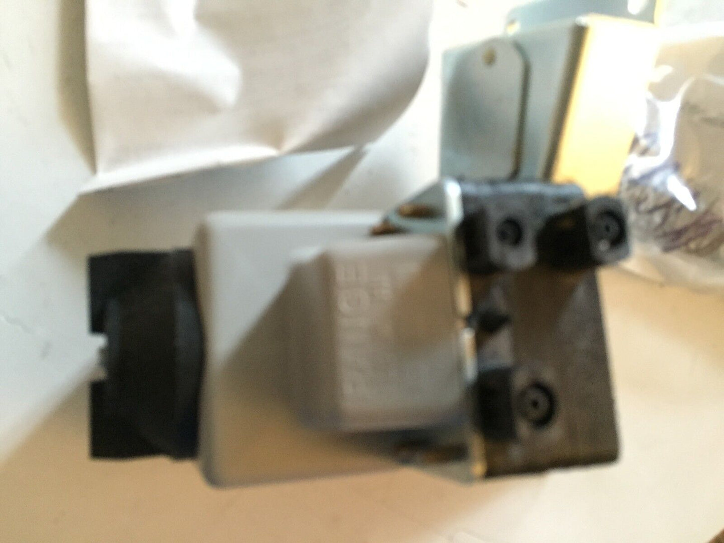 New Honeywell 14004138-001 Retorfit Kit Converts Mp953b To Mp953f ,Bc