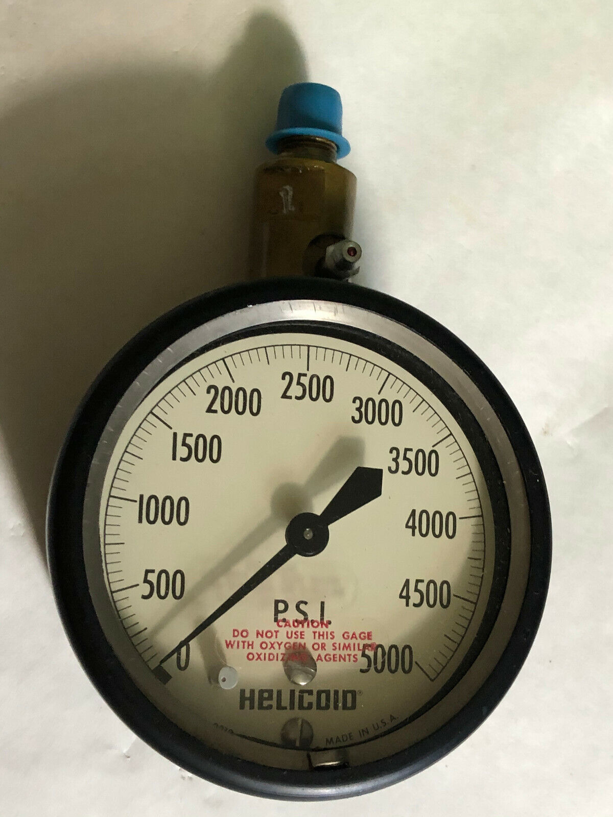 New Helicoid 2312 Gage 5000Psi,3 1/2" Pressure Gauge 0-5000 Psi Bottom 1/4",An