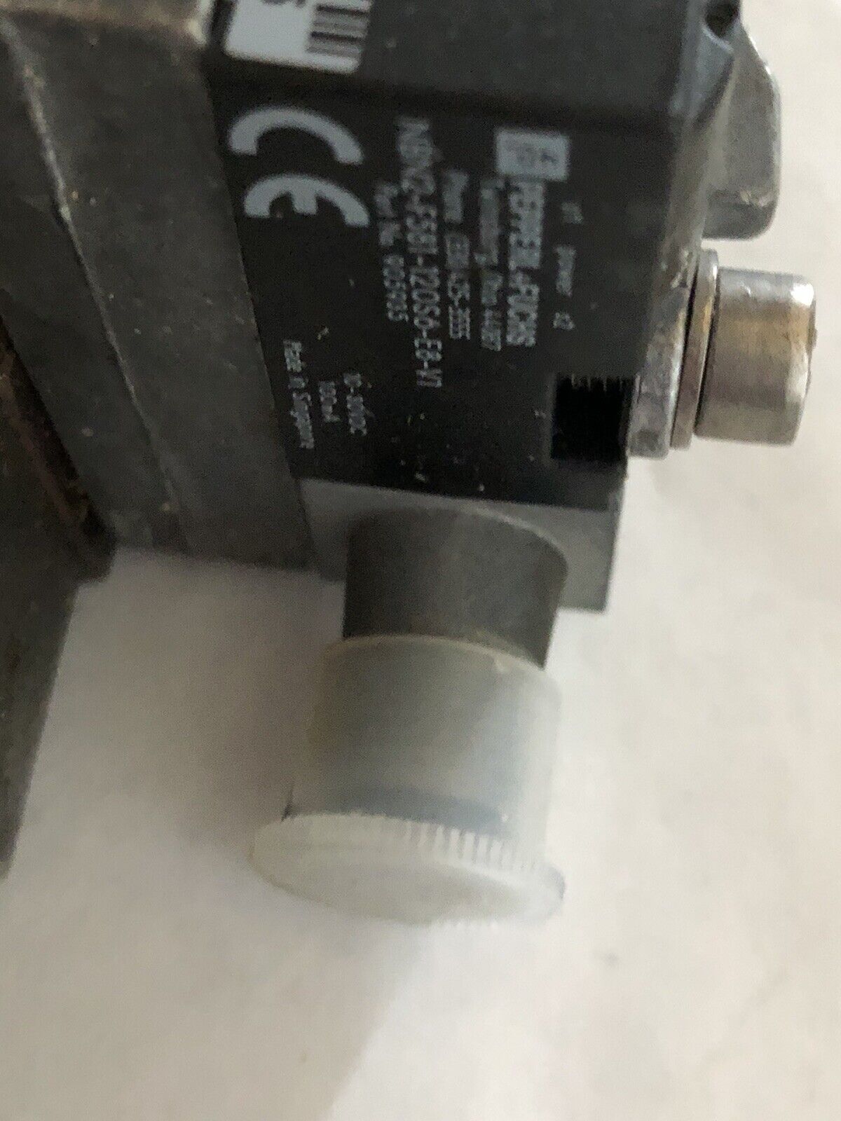 Parker Pneumatic Clamp,P82g63-3100U,Destaco, 82G6n-631E406-009180A,63Mm Dia.,Ar