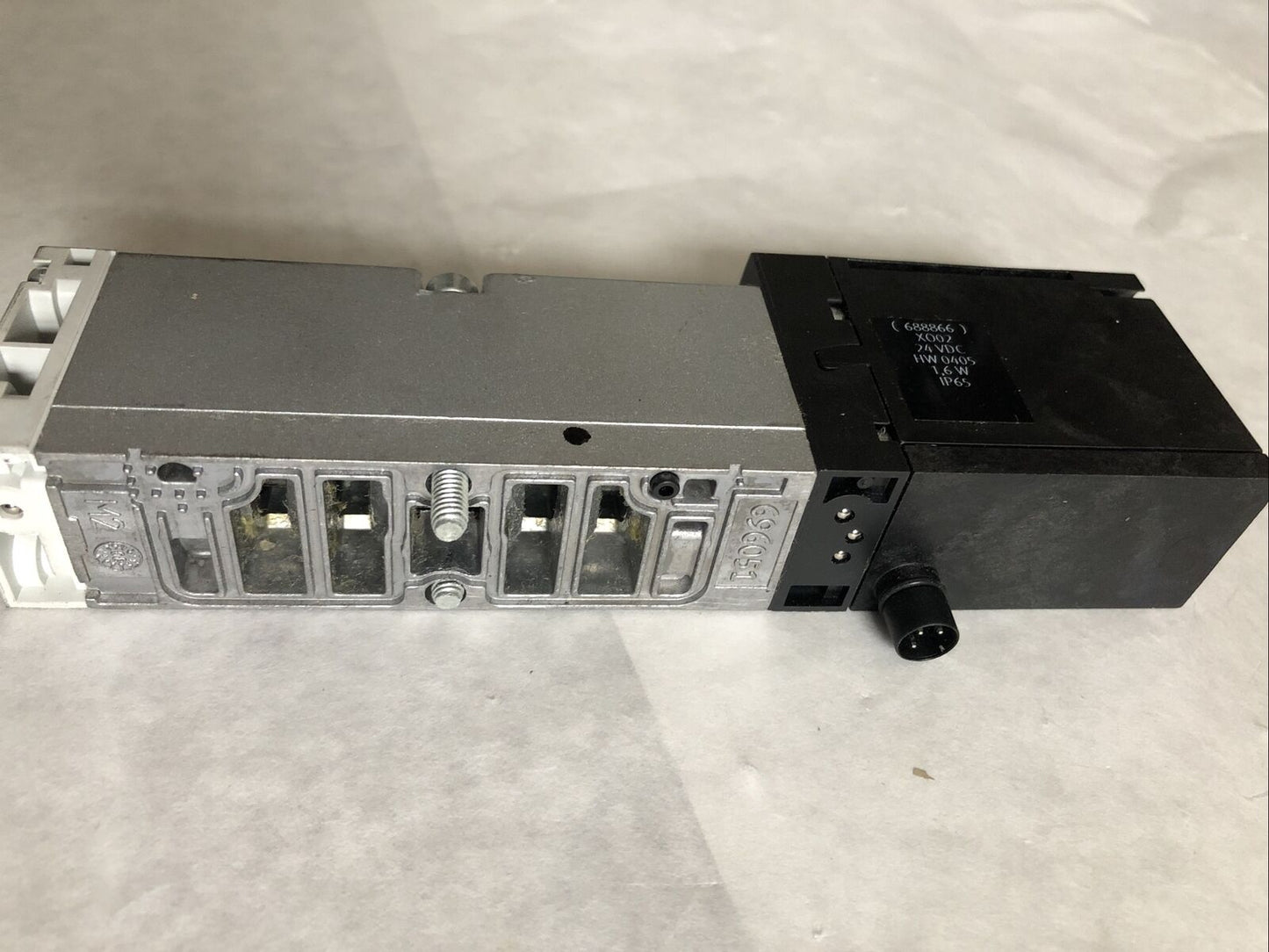 New Festo Vsva-B-P53c-Zd-A1-1T1l 24Vdc Pneumatic Solenoid Valve,Fi