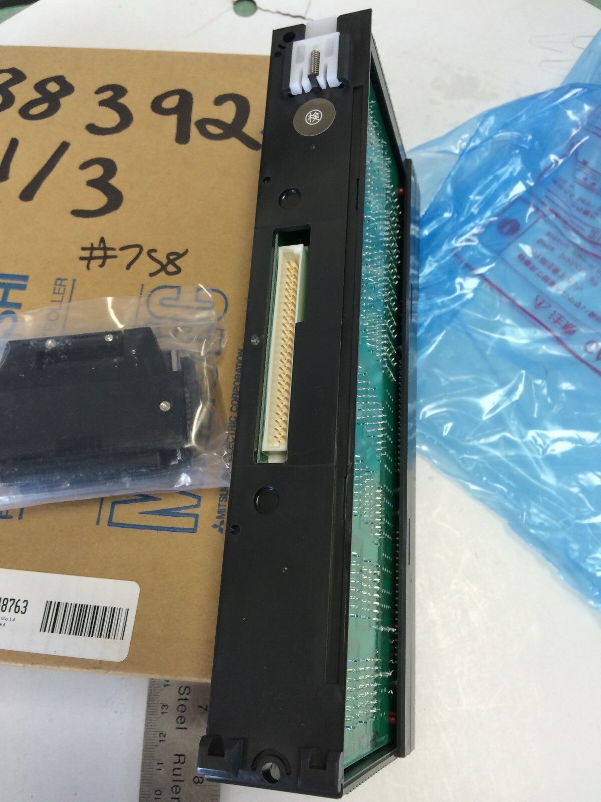 New Mitsubishi  Ah42 I/O Module,32 Dc In, 32 Dc Out Ah-42 Transistor Dc12/24V,Fc