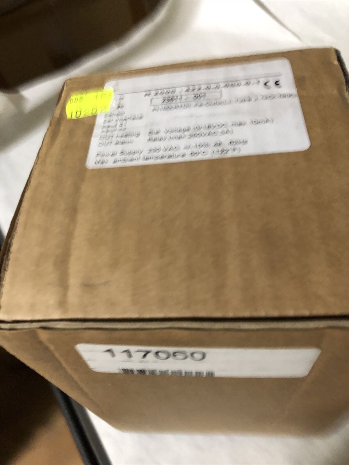 New Heino Ilsemann R2000-422-0-0-000-0-1 Temperature Controller,230 Vac R2000,Fj