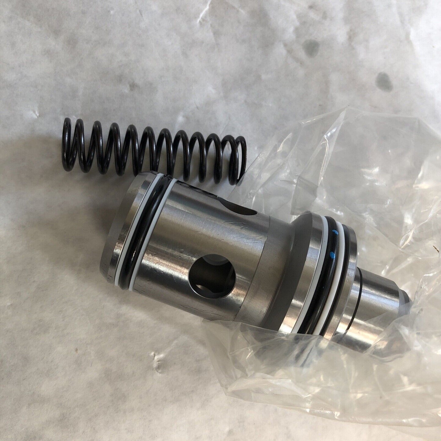 New Tokawa Cv1-25-D20-3-M-10-Ja Hydraulic Valve Insert,Ee