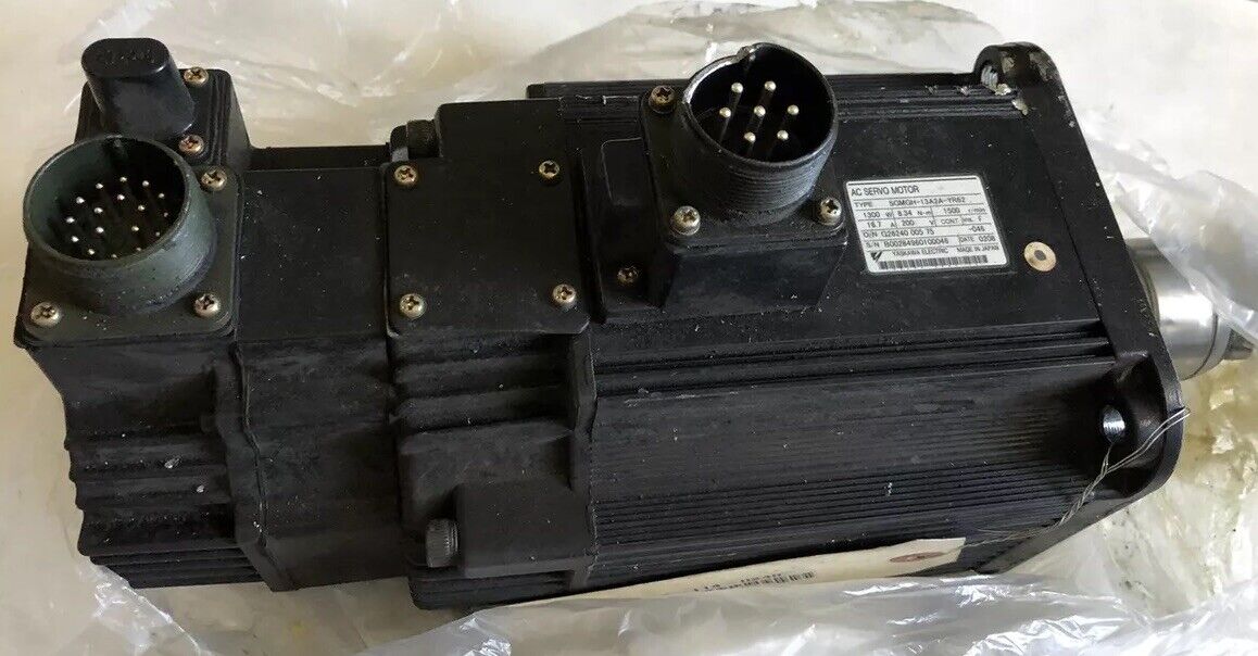 Yaskawa Sgmgh-13A2a-Yr62 Servo Motor,Rpm 1500Rpm,1300W,16.7A,Bt