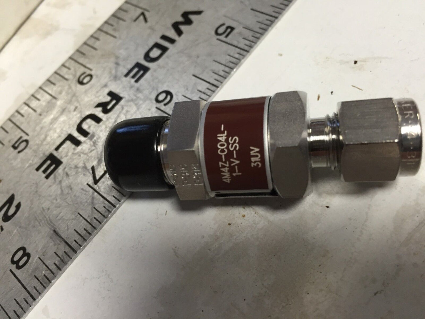 New Lot 4 Parker 4M4z-C04l-1-V-Ss,4M4z-Co4l-1-V-Ss,31Uv O-Ring Check Valve,Bt