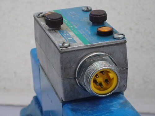Vickers Dg5s82nm Fpbwlb530,Dg4v-3S-6W-M-Fpbwl-B5-60, Dg4v-3S-6N-M-Fpbwl-B5-60,Ap