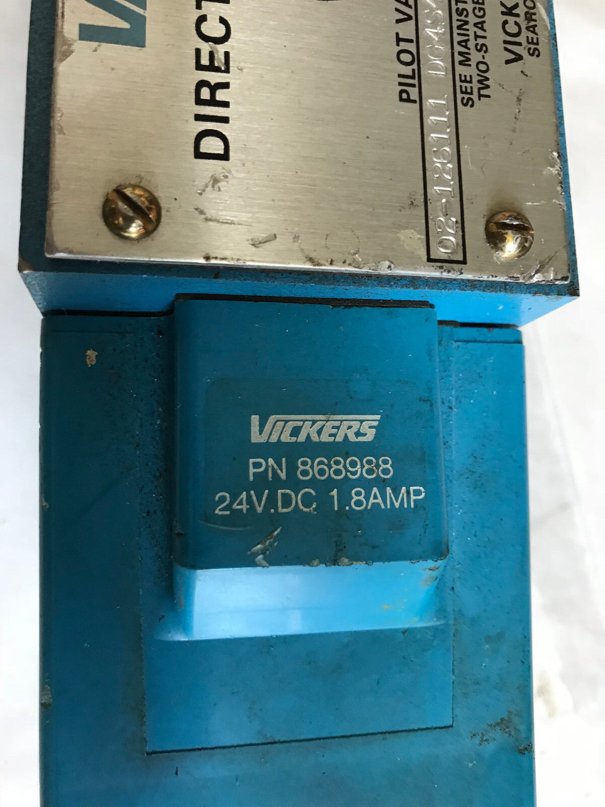 Vickers 02-126111 Dg4s4 012N H 60 Hydraulic Directional Pilot Valve,868988,Ac