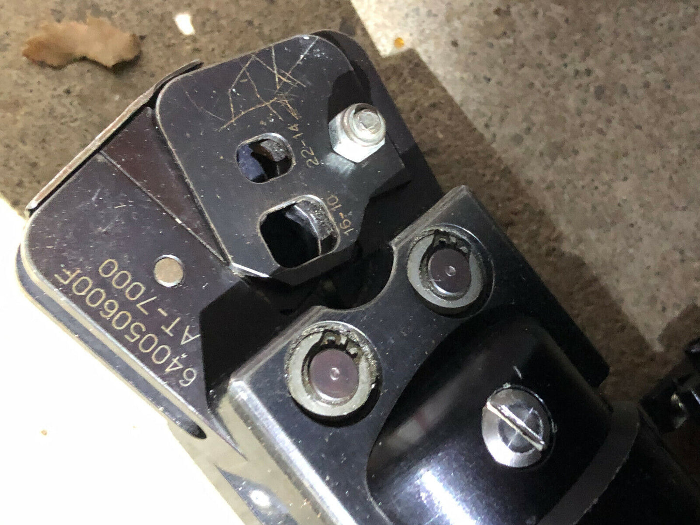 Molex At-200,19279-0001 Pneumatic Crimping Tool Head 16-10,22-14,At7000,Ao