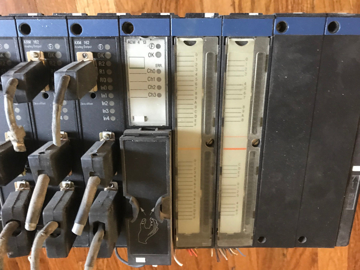 Telemecanique Tsx7,Tsxrkn82 Plc Rack,Tsx 47 40,Tsxp47425, Tsxaxm162,Ez