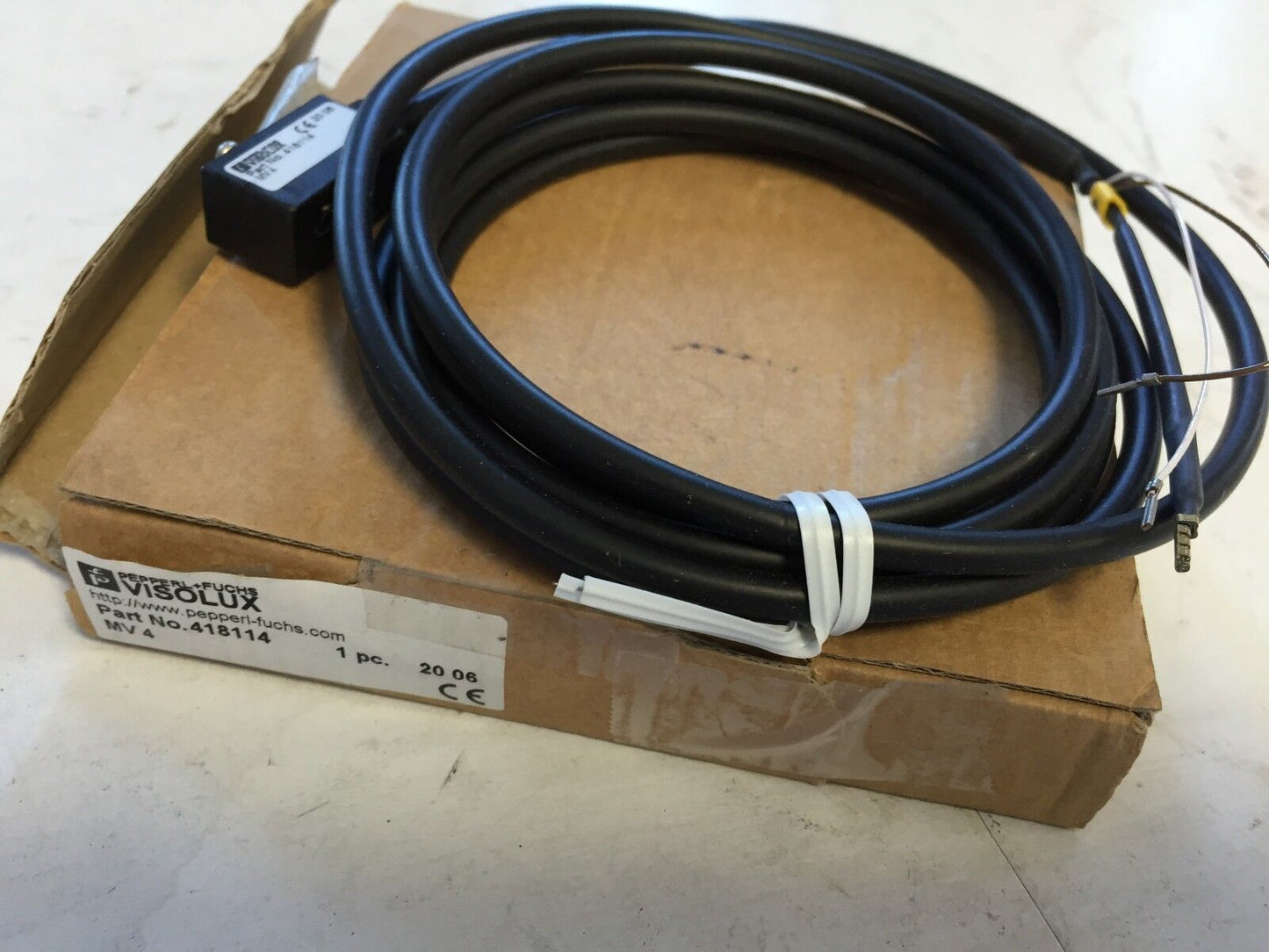 New Pepperl + Fuchs Visolux 418114  Mv4 Sensor  Switch,Cx