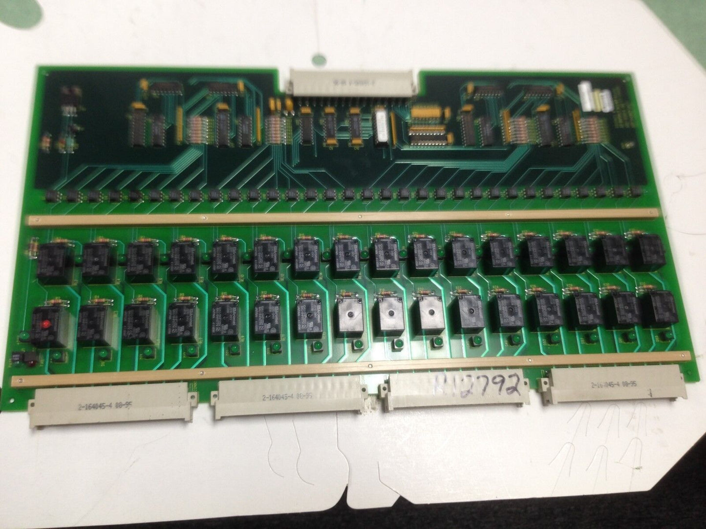 Giddings & Lewis 502-03954-00,501-04962-00, 32 Output Relay Board,Di