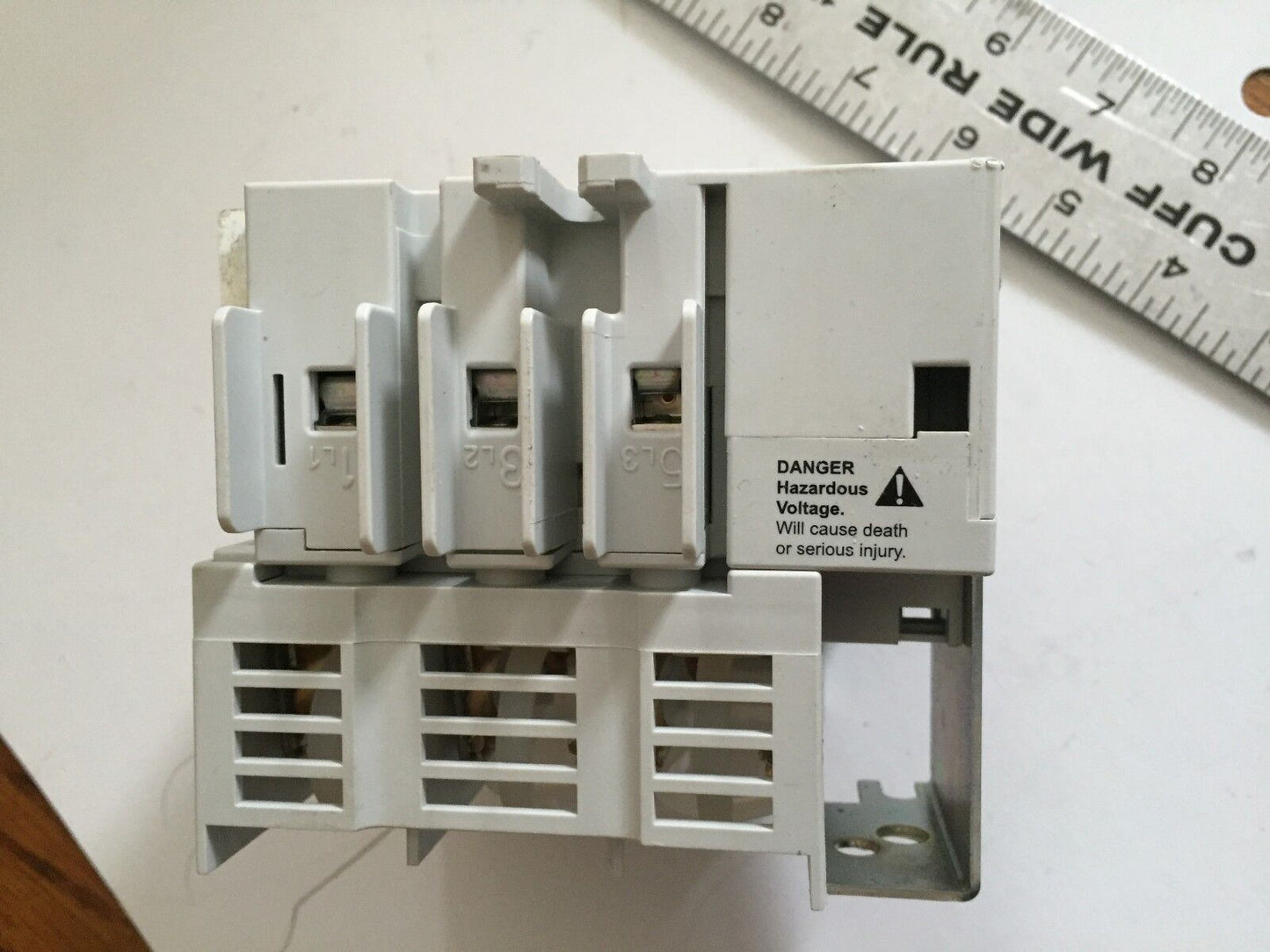 New Socomec Fuserbloc 37103004,Socomec J30a 37103004 Switch 30 Amp, 600V,3Ph,Am