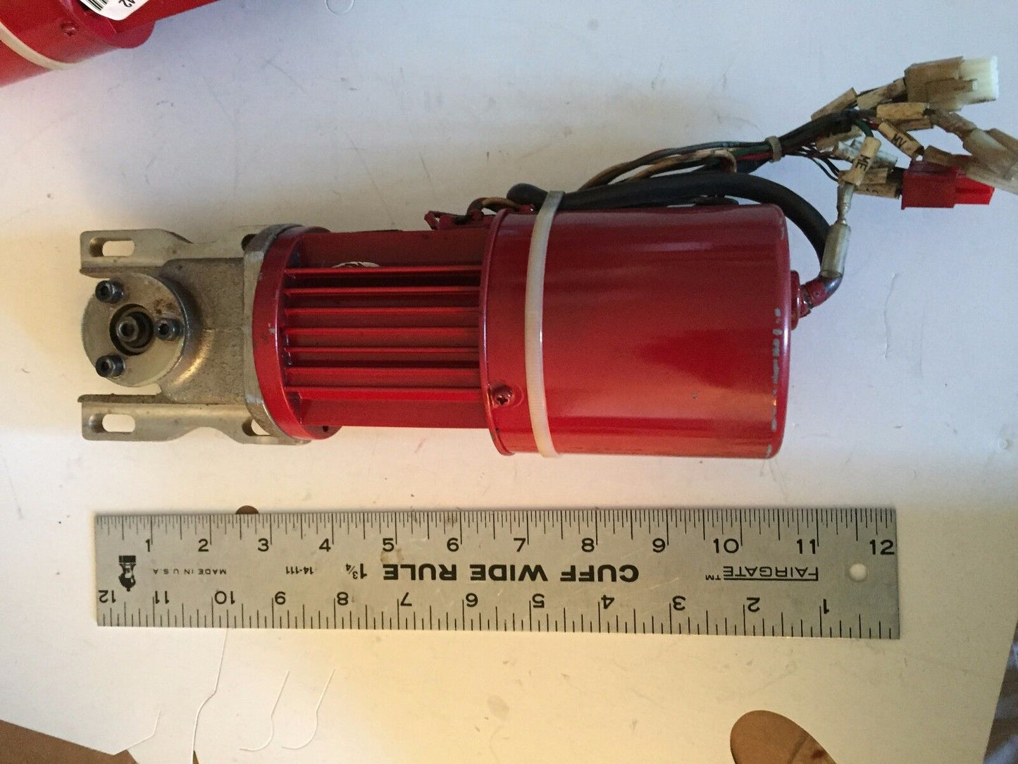 Yaskawa Usarem-01Yr41 Yaskawa Usarem-0Iyr4i Ac Servo Motor,Be