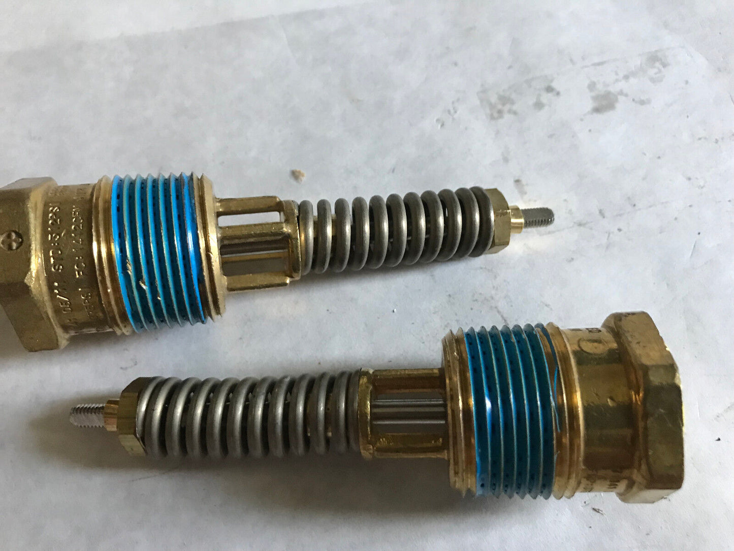 2 Brass Forklift Cylinder Valve 38Jm 071141 05/11,Std 312Psi Frd 375Psi 1412Cfm